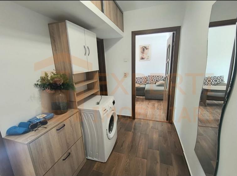 Apartament cu 2 camere semidecomandat, mobilat în Tomis Nord