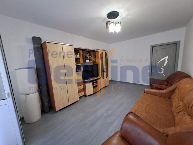 Apartament cu 3 camere decomandat, mobilat în Mircea cel Bătrân