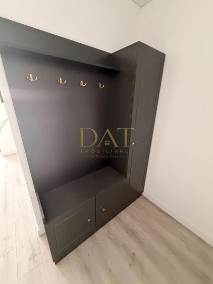 Apartament cu 3 camere în Zorilor