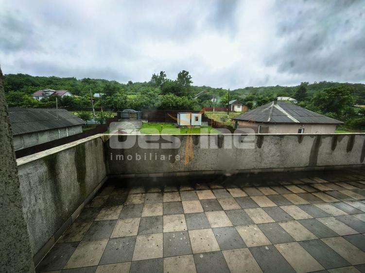 Casă individuală cu 5 camere cu Canalizare în Bălteni