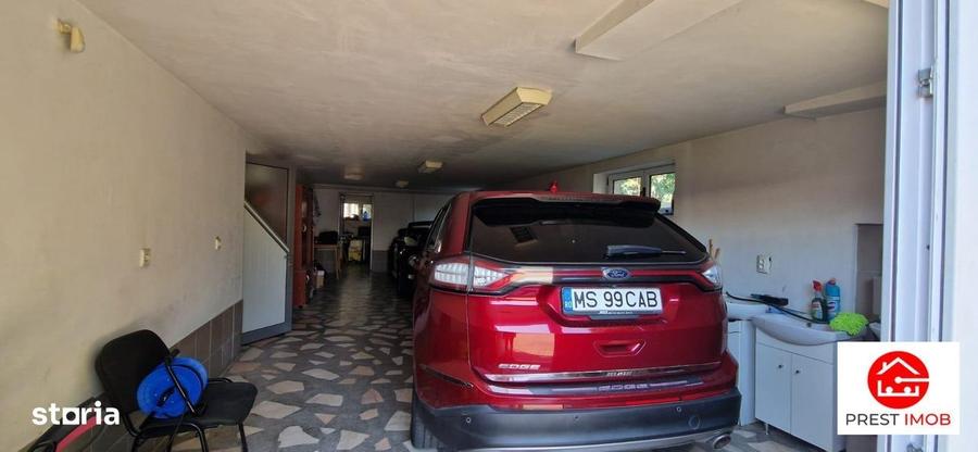 Casă cu 4 camere în Vulcan