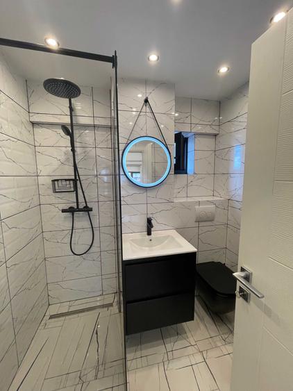 Apartament cu 2 camere decomandat în Piața Unirii
