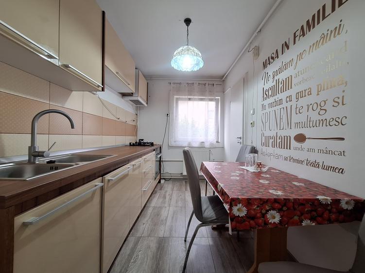 3 camere-67 mp-Etaj 2-Centrala proprie-Mobilat si utilat-Sagului - 8