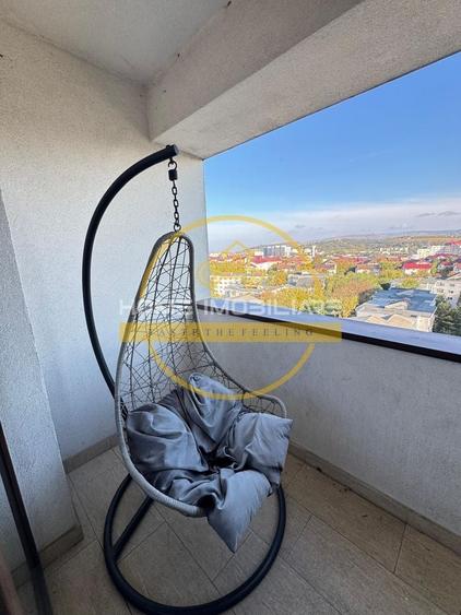 Apartament cu 3 camere decomandat, mobilat în Nicolina