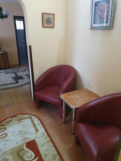 Apartament cu 2 camere semidecomandat în Central