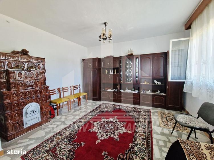 Casă cu 4 camere în Sânmiclăuș
