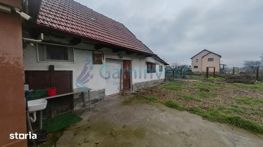 Casă cu 5 camere cu Teren 968 Mp în Biharia