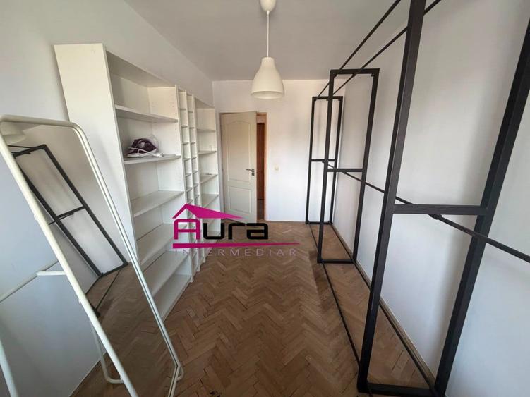 Apartament cu 3 camere nedecomandat în Central