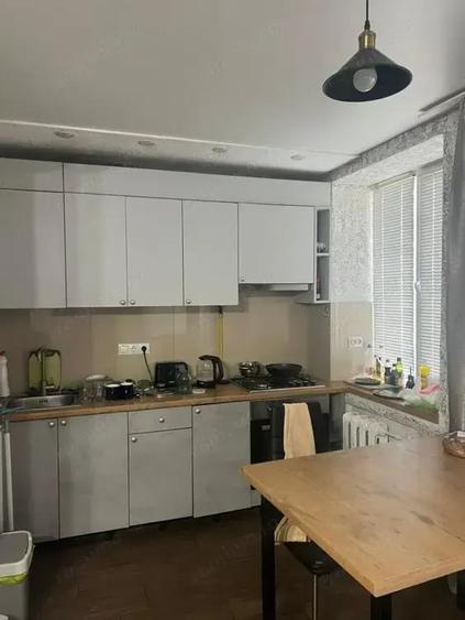 Apartament cu 2 camere decomandat în Gării