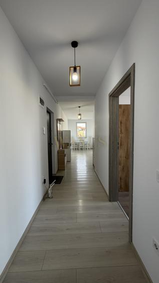 Apartament cu 3 camere decomandat, mobilat în Cetății
