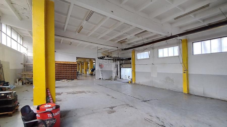 Spațiu industrial, de 215 mp, în Bartolomeu