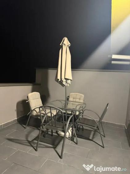 Apartament cu 2 camere semidecomandat în Florești