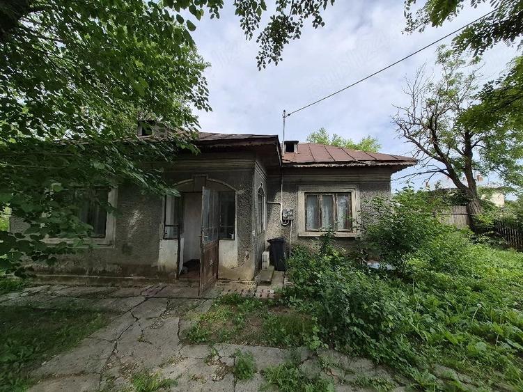 Casă cu Teren 270 Mp în Tărtășești