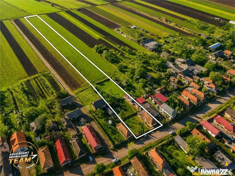 Casă cu 3 camere cu Teren 7608 Mp în Cernat