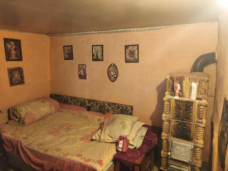 Casă cu 7 camere cu Teren 1400 Mp în Ologeni
