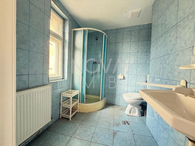 Apartament cu 3 camere nedecomandat în Orașul de Jos