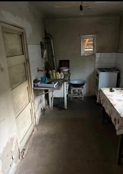 Casă cu 4 camere în Valea Călugărească