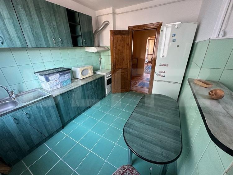 Apartament cu 3 camere decomandat, mobilat în Kogălniceanu
