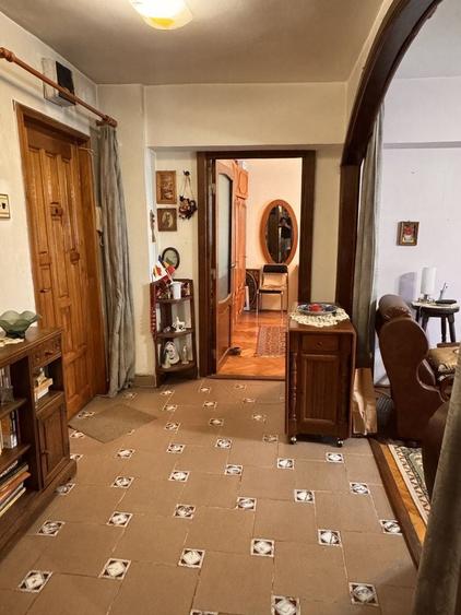 Apartament cu 2 camere, central - 9