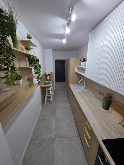 Apartament cu 2 camere decomandat în Exterior Vest