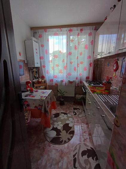 Apartament cu 2 camere semidecomandat în Țiglina 1