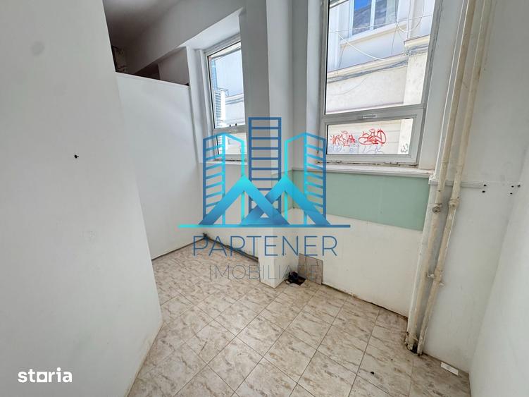 Spațiu comercial, de 110 mp, în Central