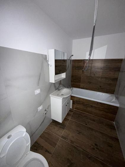 Apartament cu 2 camere decomandat în Girocului