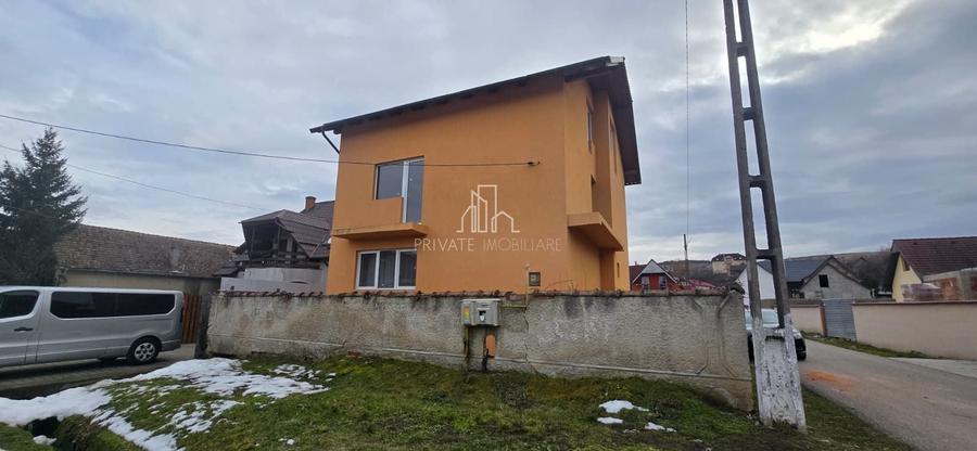 Casă individuală cu 4 camere cu Canalizare în Daneș
