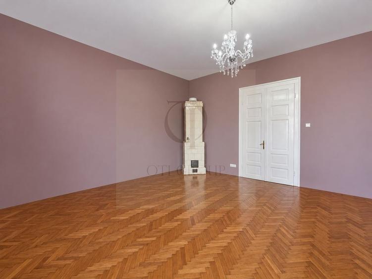 Apartament cu 4 camere în Ultracentral