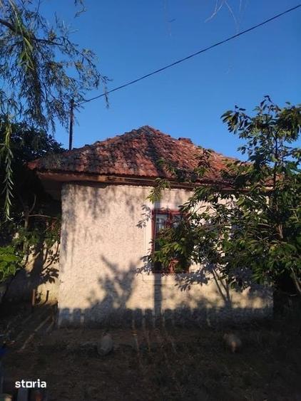 Casă cu 2 camere cu Teren 80 Mp în Central