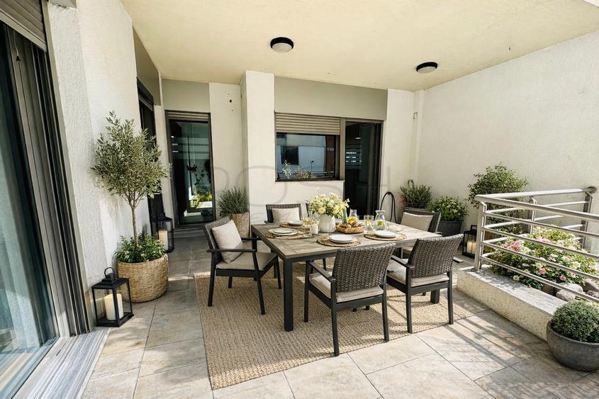 Apartament cu 4 camere în Nordului