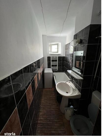 Apartament cu 2 camere nedecomandat în George Enescu