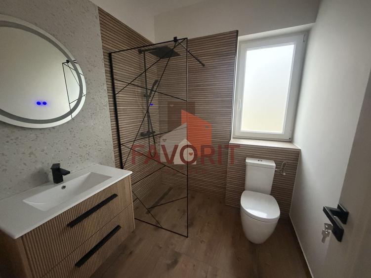 Duplex cu 4 camere cu Canalizare în Dumbrăvița