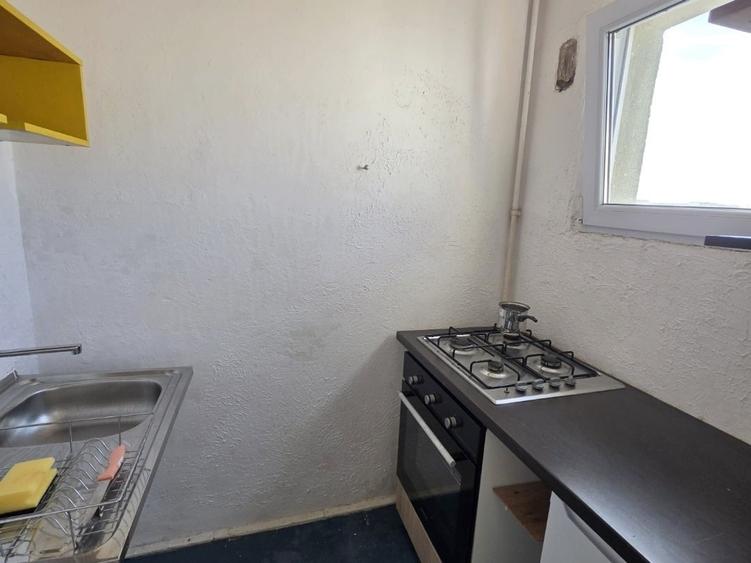 Garsonieră semidecomandată în Baba Novac