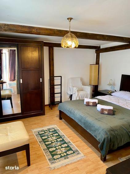 Casă cu Teren 1800 Mp în Central