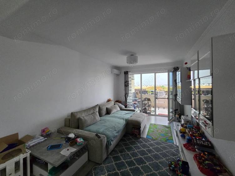 Apartament cu 2 camere decomandat în Dumbrăvița