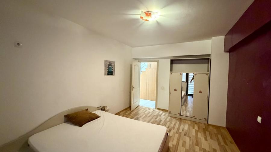 Apartament cu 4 camere decomandat în Voluntari