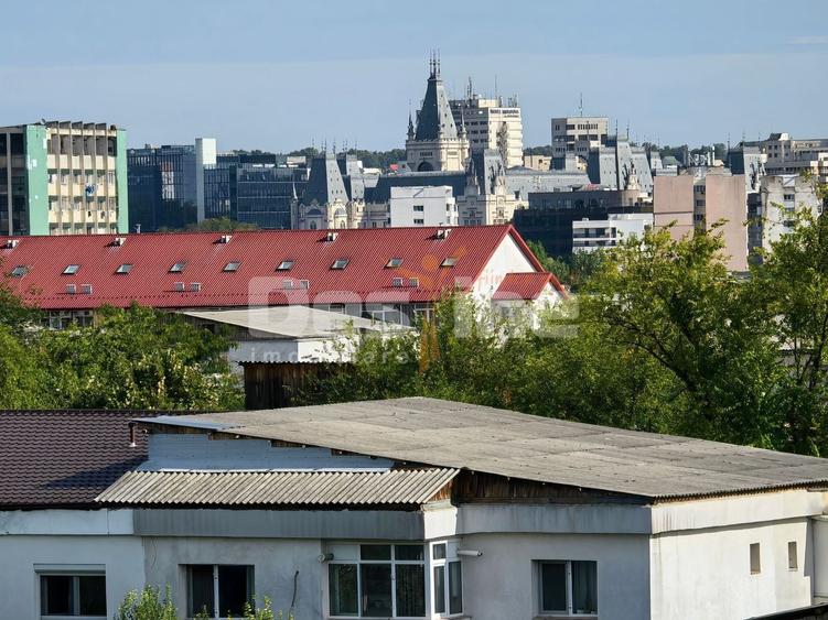 Apartament cu 3 camere decomandat, mobilat în Nicolina