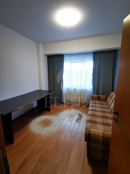 Apartament cu 3 camere semidecomandat, mobilat în Mănăștur