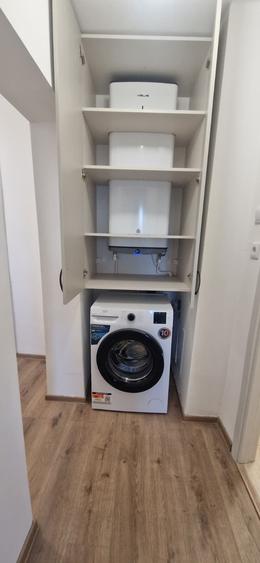 Apartament cu 3 camere decomandat în P-ța Muncii