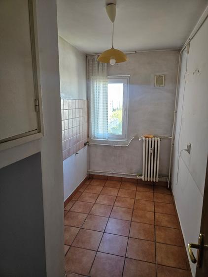 Apartament cu 3 camere circular în Drumul Taberei