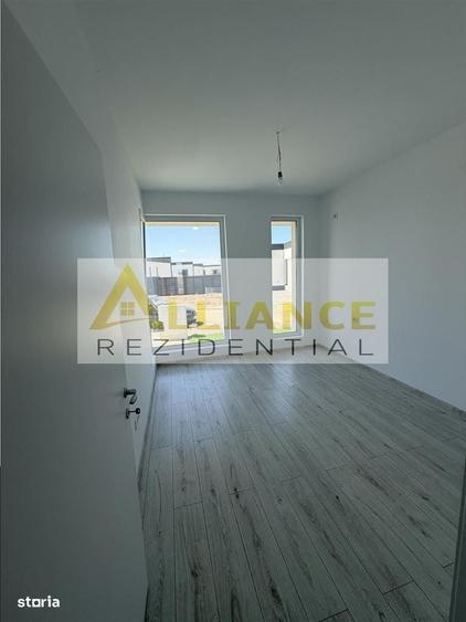 Casă cu 3 camere în Berceni