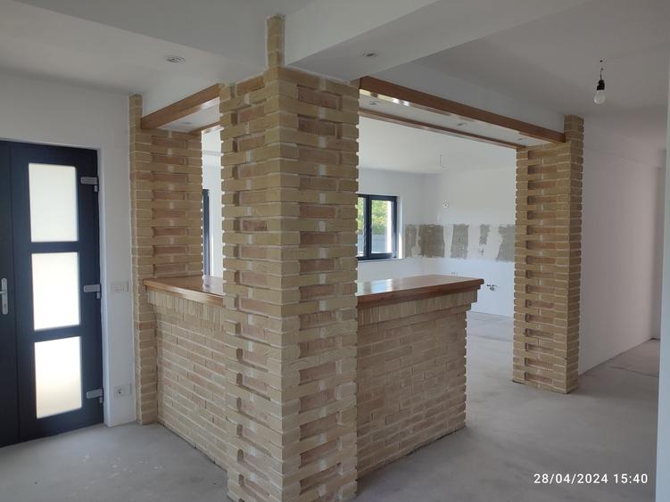 Casă cu 4 camere în Dărmănești