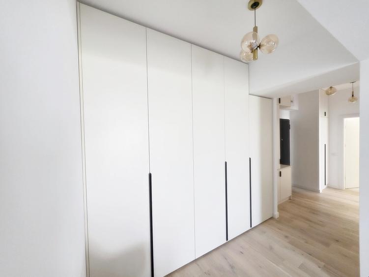 Apartament cu 2 camere decomandat, mobilat în Central