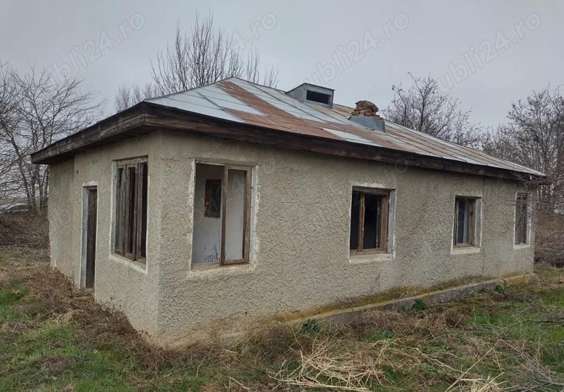 Spațiu comercial, de 160 mp, în Tătăranu