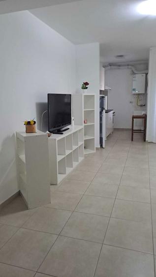 Garsonieră decomandată în Fundeni