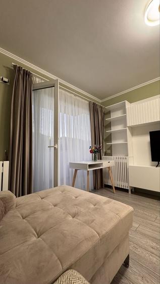 Apartament cu 3 camere decomandat în Nufărul