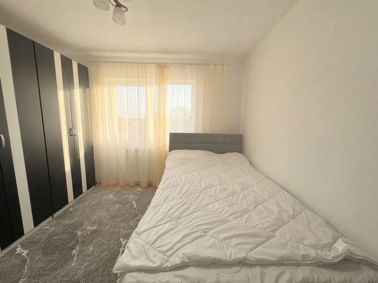 Apartament cu 2 camere decomandat în Nicolina