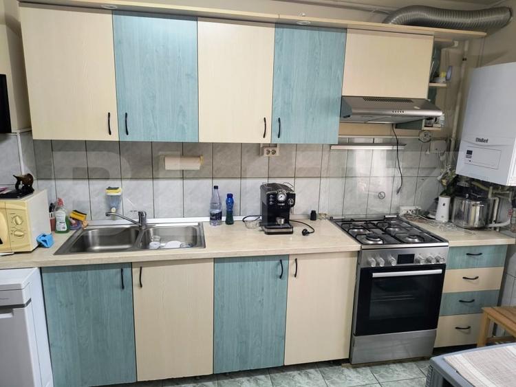 Apartament cu 3 camere decomandat, mobilat în Vest