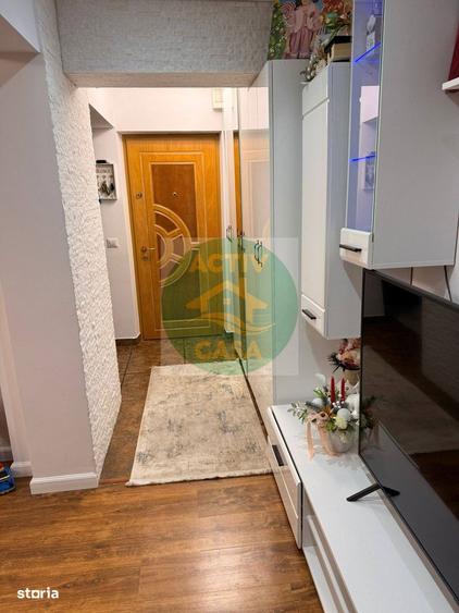 Apartament cu 3 camere decomandat în Central